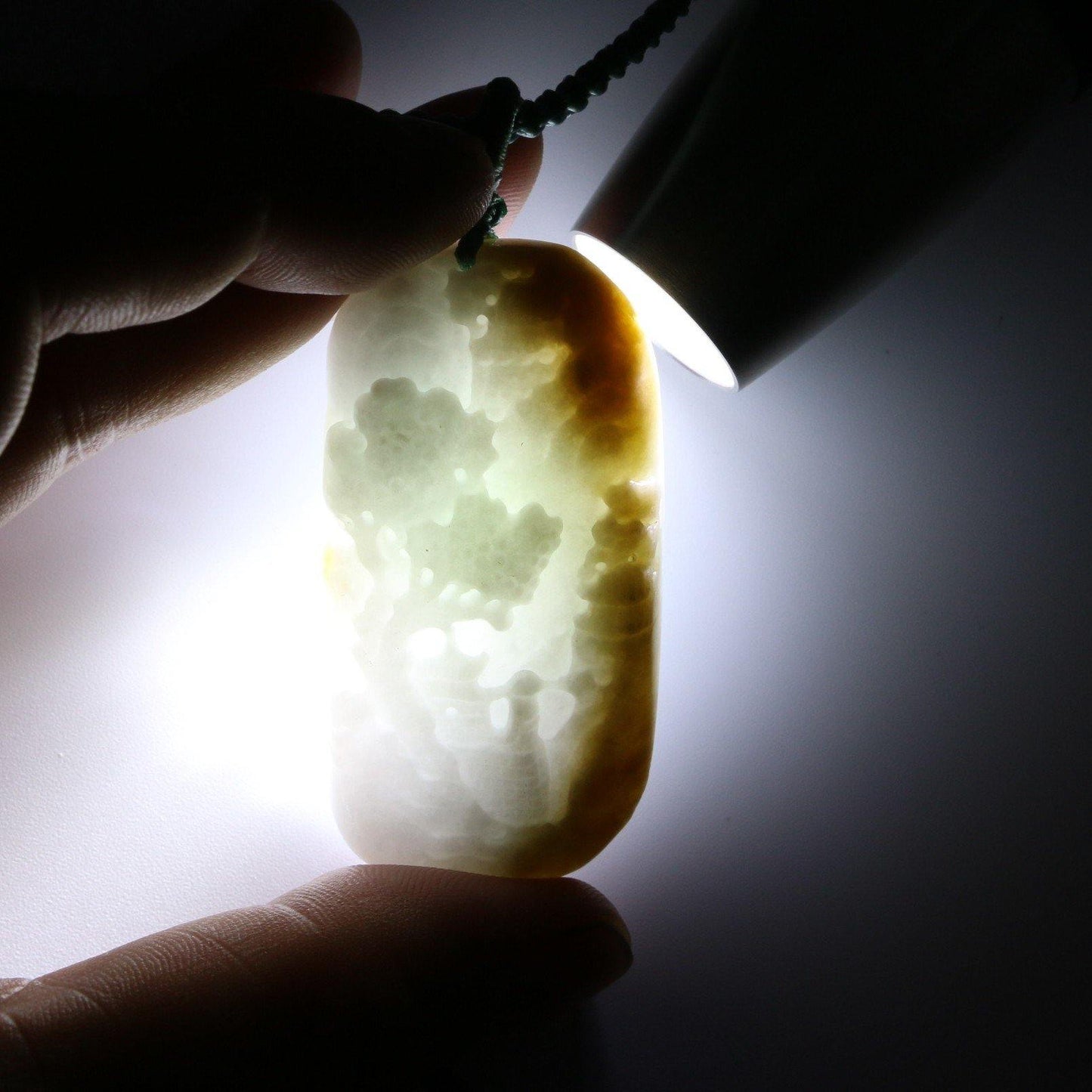 A Grade Jadeite Jade Pendants Landscape Series 天然緬甸玉A貨翡翠山水牌吊墜系列 DG0021 - Jade-collector.com