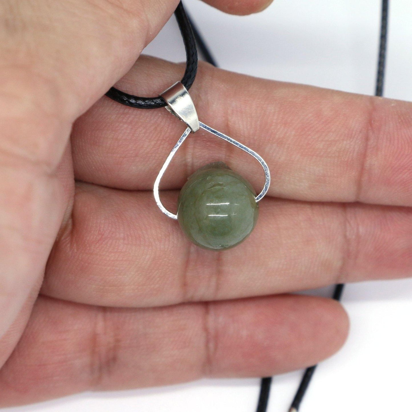A Grade Jadeite Jade Pendants Ball Series 天然緬甸玉A貨寶珠吊墜系列 - Jade-collector.com